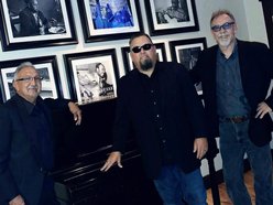 patronsmusicbooking@gmail.com/512-552-1338