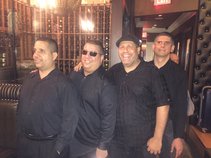 Los Ciegos Del Barrio