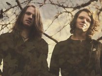 Robertson // Hill