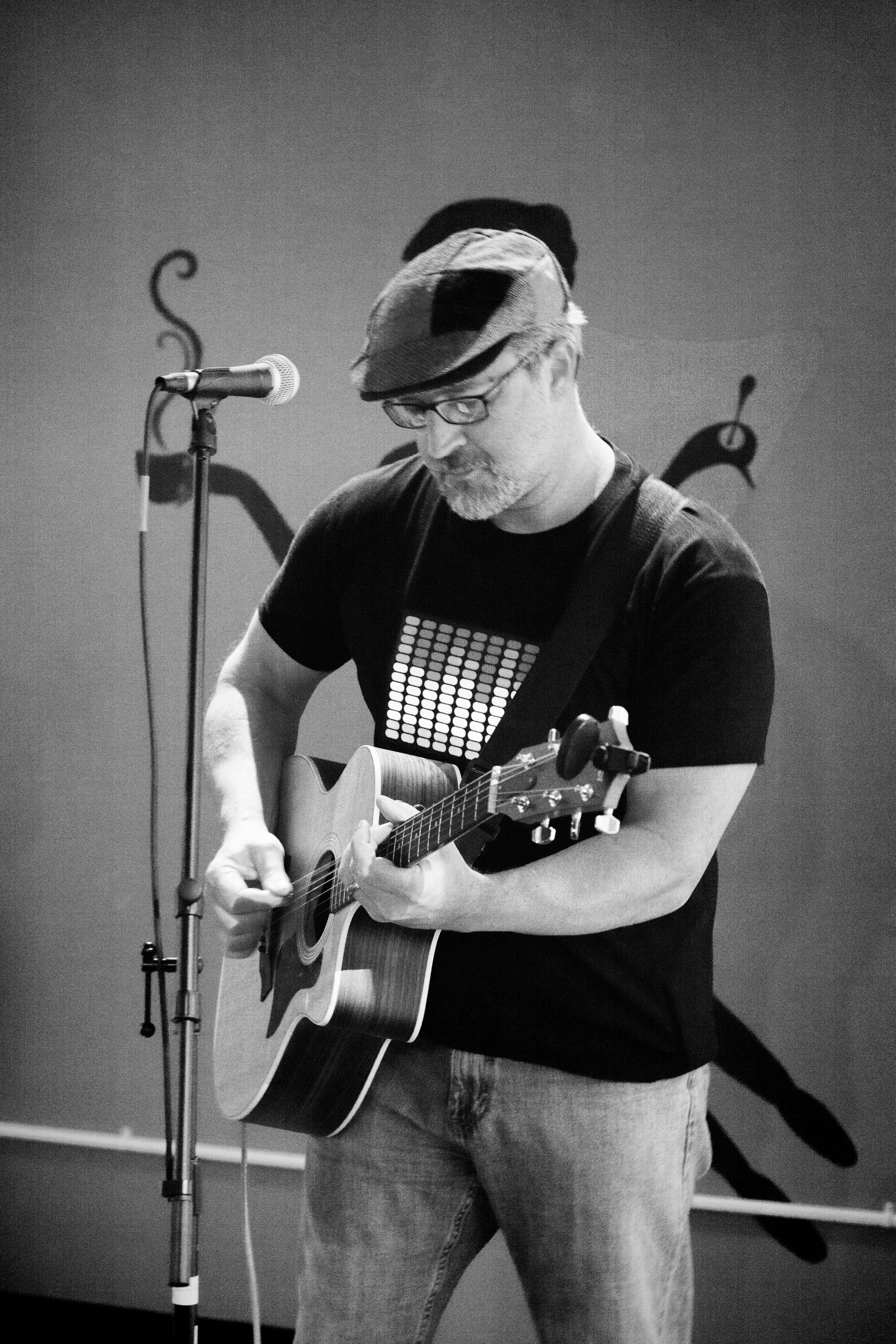 ReverbNation profile picture for @roberto