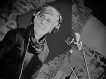 Alex & The Wild Geckos