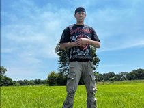 Off-White Dee