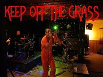 KEEP OFF THE GRASS