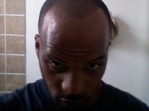 D double E