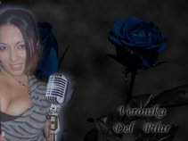 VERONIKA DEL PILAR