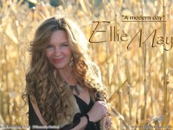 EllieMay Kay