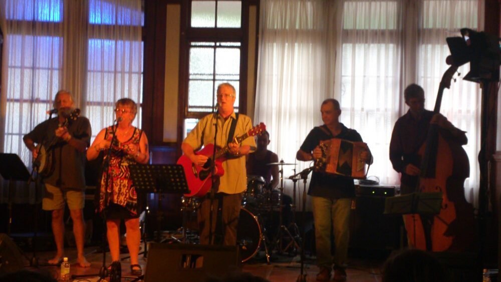 Singer Mangroe Mangrove Jack | ReverbNation