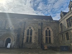 Let's knot meet in the hedge fund babe...