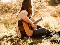 Larissa Engert (Official)