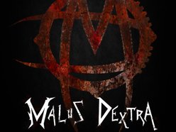 Malus Dextra