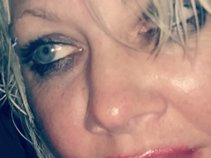 Deborah Darleen Bays