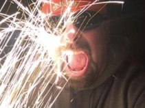 Kirt Thomas/Frontman