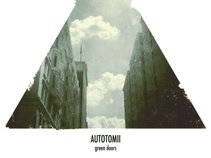 Autotomii