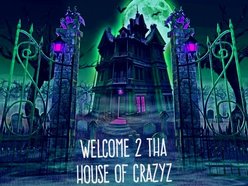 hOuSe oF cRaZyZ enT...