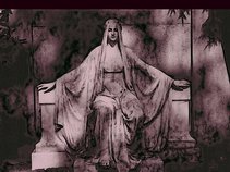 THE UNQUIET GRAVE - Alien Skin