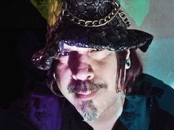 "The ILLUSION VOX Official!" By 'Mr The Mage'