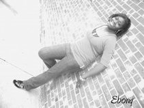 Ladii E