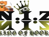 N†ZZ͜͡⊙™ aka N.I.z KiNgOfHoOkS