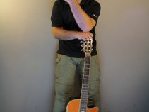RENE TORNERO G