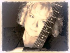 Image for Carly Bak