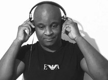 DJ Nigel BE