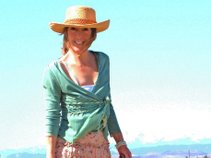 Dr Lynn Schriner