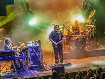 The Machine performs Pink Floyd