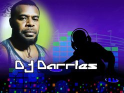 Dj Darries
