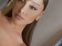 Ariana grande / REPUBLIC RECORDS