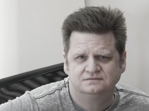 Timothy M Pratt