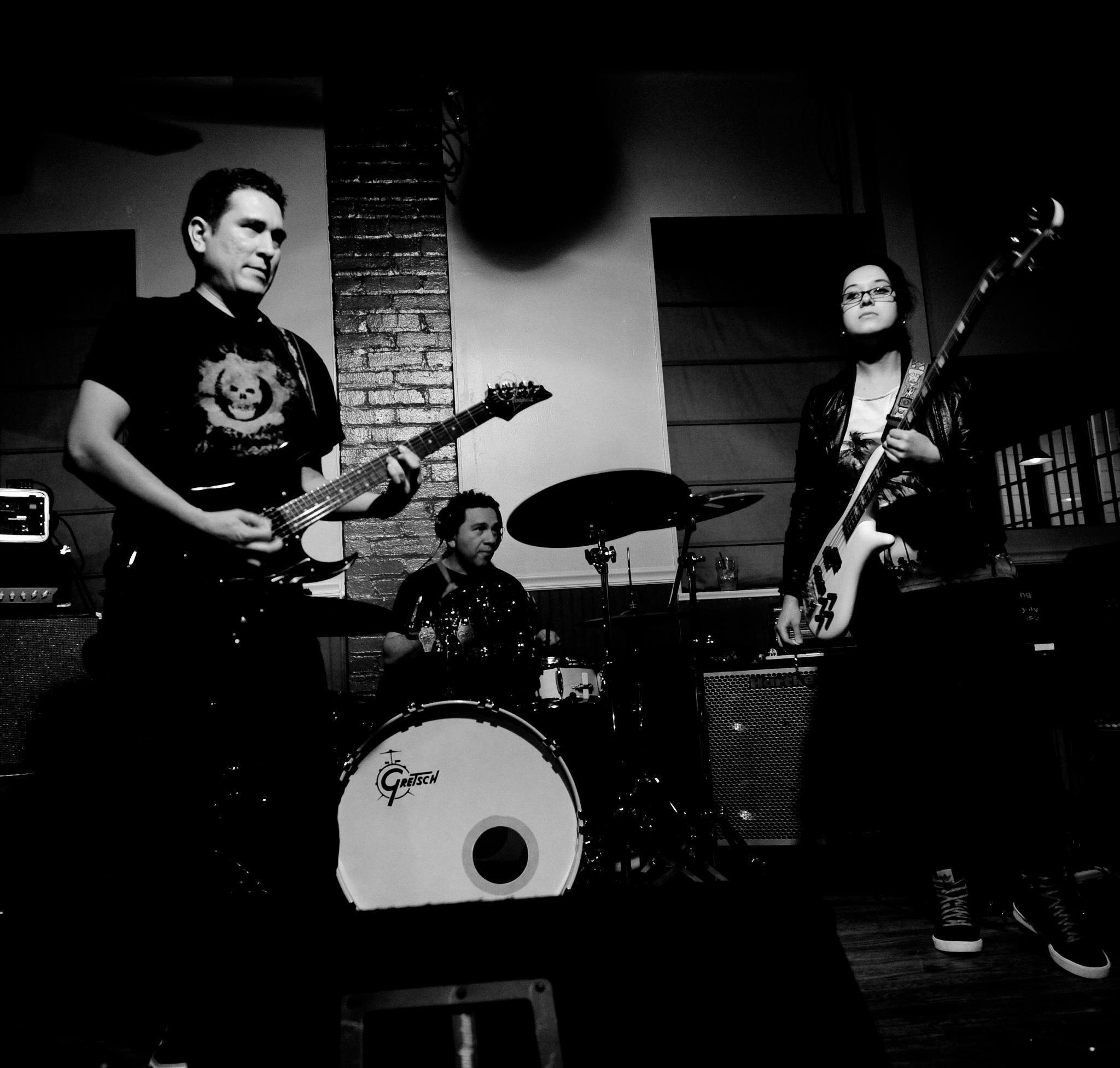 ReverbNation profile picture for @machines