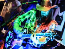 Wes Hardin & The Country Outlaws Band