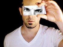 Daniel J Cartier