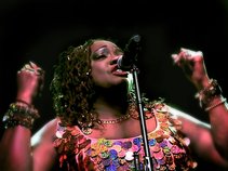 THORNETTA DAVIS DETROIT'S QUEEN OF THE BLUES