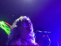 LIZZEE (Liza L' Amour)