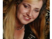 Chrissie Murphy and Highway 32