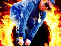 YaziVersace