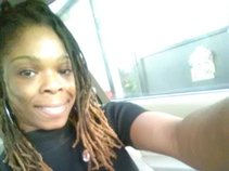 J. Lynee'
