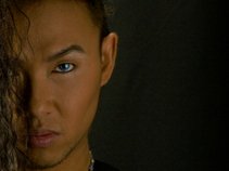 Narcisse Soulsinger
