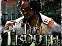 Troothandthechampagnegang