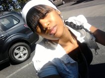 LiaLee (Chelz Banga)