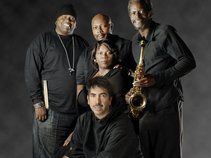 JOINT CONNECTION BAND feat:PEACHES