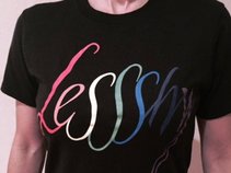 lesSshy