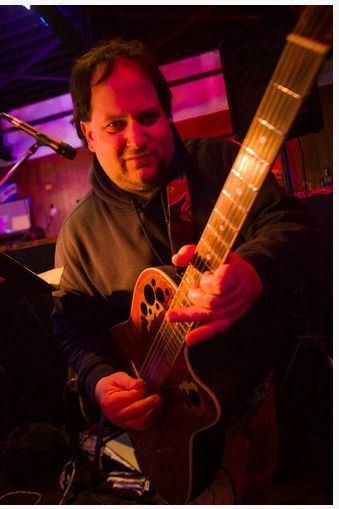 EP ジギー ZIGGY GLORIA / FEELIN' SATISFIED FEELIN'SATISFIED - ZIGGY - YouTube