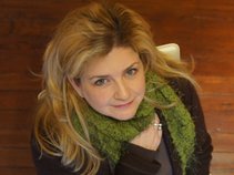 Melanie McMillan