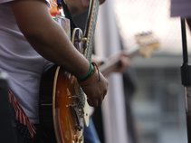 QTING PROPERTY BAND
