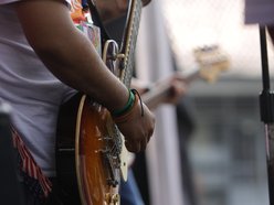 QTING PROPERTY BAND