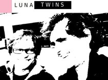 lunatwins