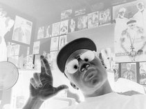 S.L.O THOUSAND DIAMONDZ ENT.