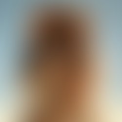 1410975636 twitter profile